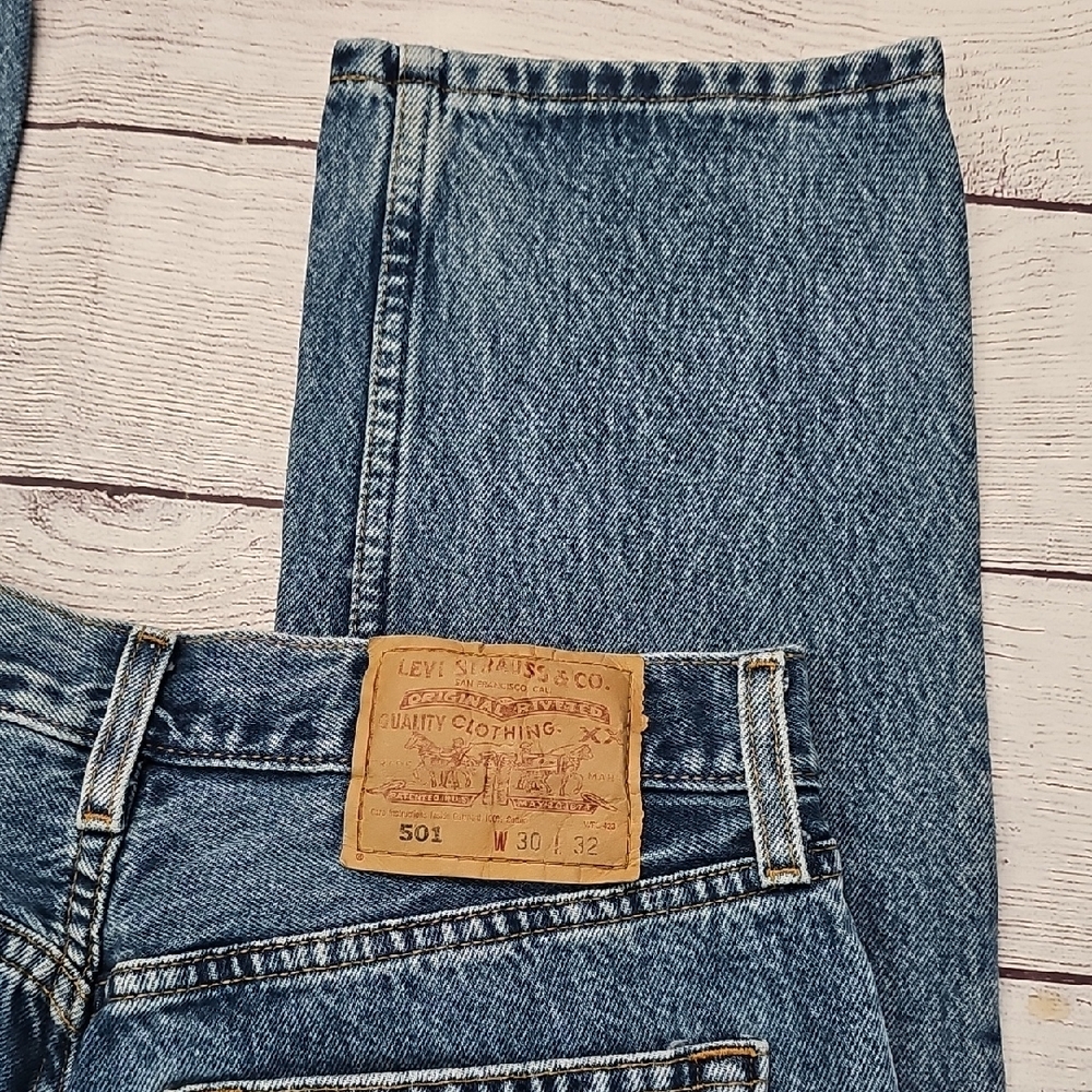 Levi's 30x32 Vintage Straight Blue Jeans, Button Up - Picture 10 of 14